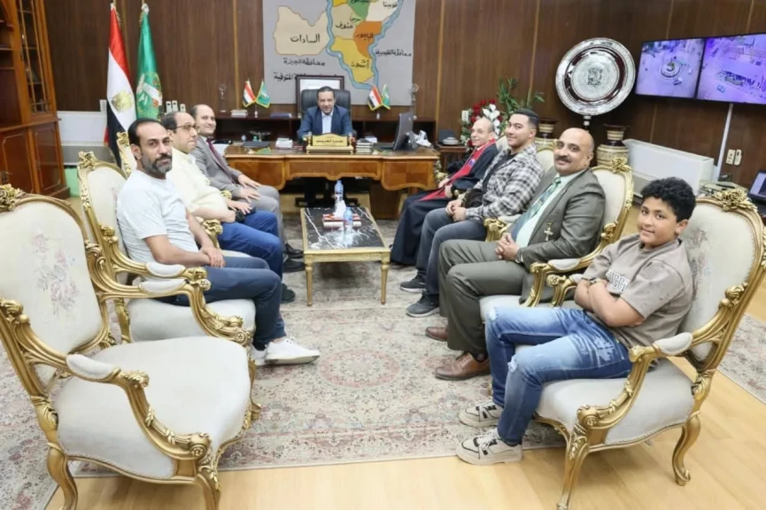 محافظ المنوفية يستقبل وفد الكنيسة الإنجيلية لتقديم التهنئة بعيد الأضحي المبارك