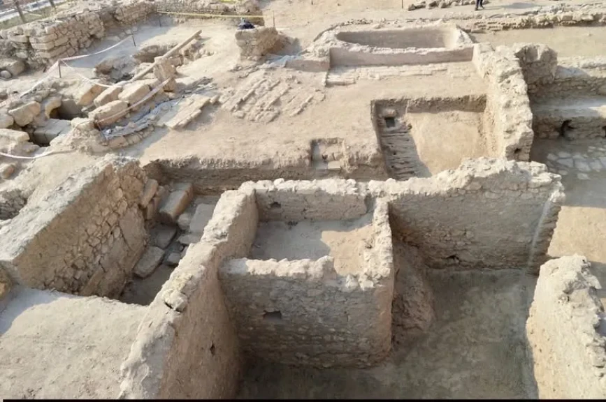 الكشف عن نظام مائي متكامل وبقايا مسجد مملوكي بمحيط قلعة صلاح الدين الأيوبي