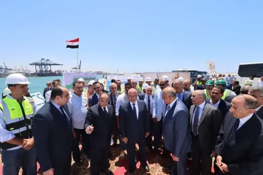 وزير النقل يتفقد مشروعات ميناءي الإسكندرية والدخيلة ويترأس اجتماع الجمعية العامة لشركة موانئ مصر البحرية
