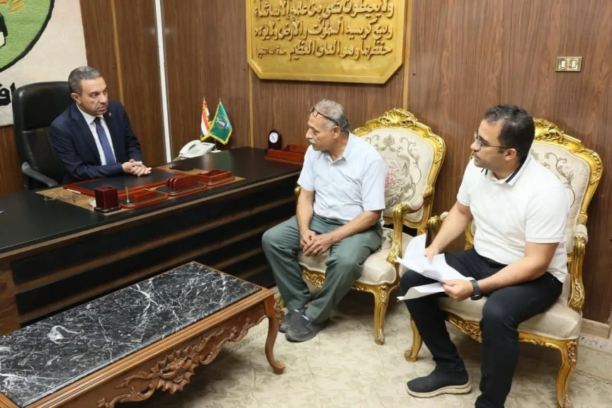 محافظ المنوفية يواصل لقاءاته الدورية بالمواطنين