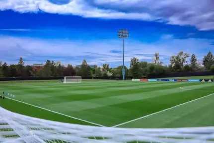 ”فيفا”يخصص ملعب جامعة جونزاجا بمدينة سبوكين لاستضافة تدريبات منتخب مصر