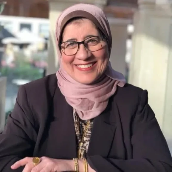 التعليم العالي:  اختيار باحثة بالمركز القومي للبحوث عضوًا بالمجلس الاستشاري لمركز اليونسكو بماليزيا وتكريم مبادرتها في دبلوماسية العلوم