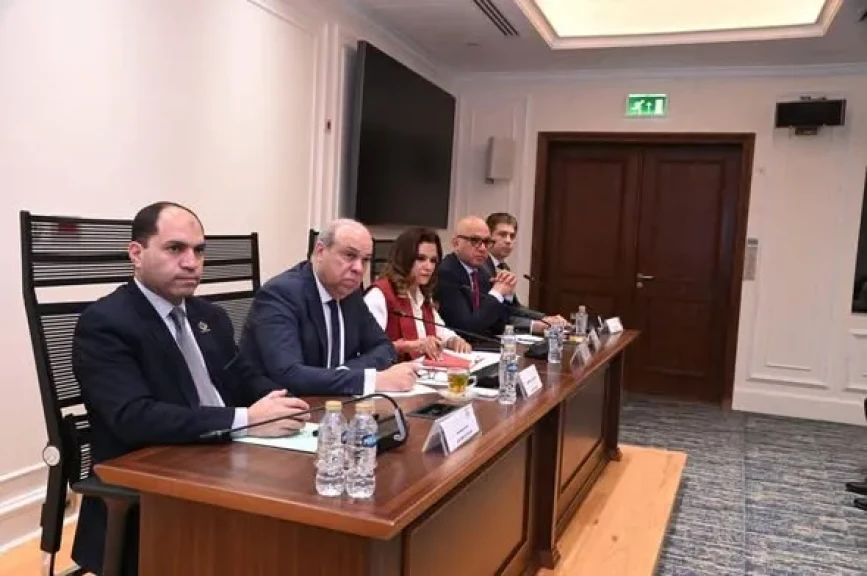 وزير الطيران المدني يشارك في اجتماعات لجنة السياحة والطيران بمجلس النواب لبحث دعم شركات الطيران الخاصة ومنخفضه التكاليف وتعزيز تنافسية القطاع ومناقشة تحديات التشغيل