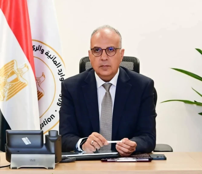 وزير الري يتابع الاستعدادات النهائية لجاهزية أجهزة الوزارة لفترة أقصى الاحتياجات المائية