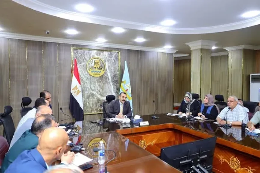 محافظ كفرالشيخ يتابع إزالة التعديات والتصالح في بعض مخالفات البناء.. مؤكداً على تبسيط الإجراءات وتقديم التسهيلات اللازمة للمواطنين