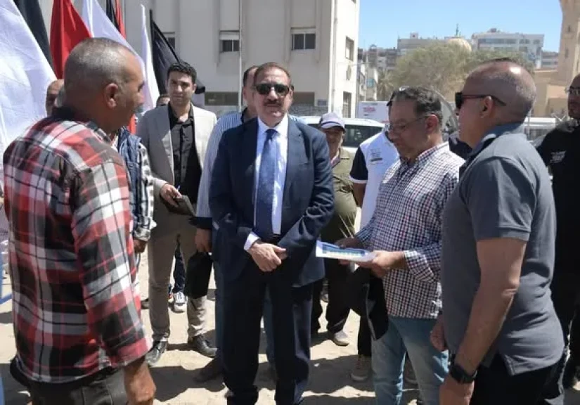 محافظ بورسعيد يتابع التجهيزات النهائية لاصطفاف معدات وسيارات الطوارئ بالمحافظة