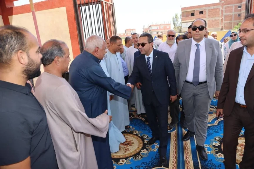 محافظ المنوفية يفتتح محطة رفع صرف صحى دكما ويطلق شارة بدء التشغيل التجريبى