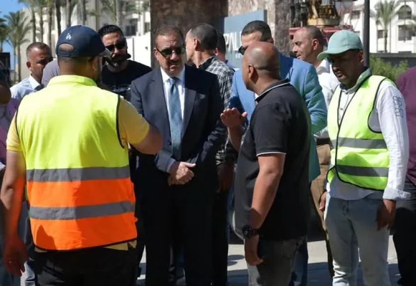 محافظ بورسعيد يتابع الموقف التنفيذي لأعمال توصيل المرافق باستاد النادي المصري .. ووصول نسب الإنجاز لمراحل متقدمة