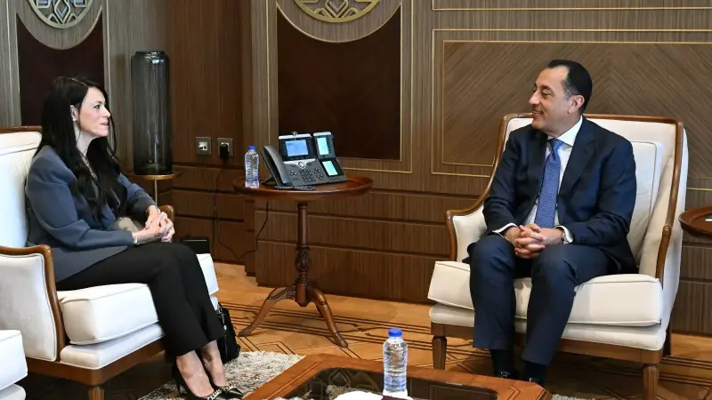 رئيس الوزراء يبحث مع وكيل الأمين العام للأمم المتحدة تعزيز التكامل الإقليمي والاستفادة من التجربة المصرية في مشروعات الربط العابر للحدود