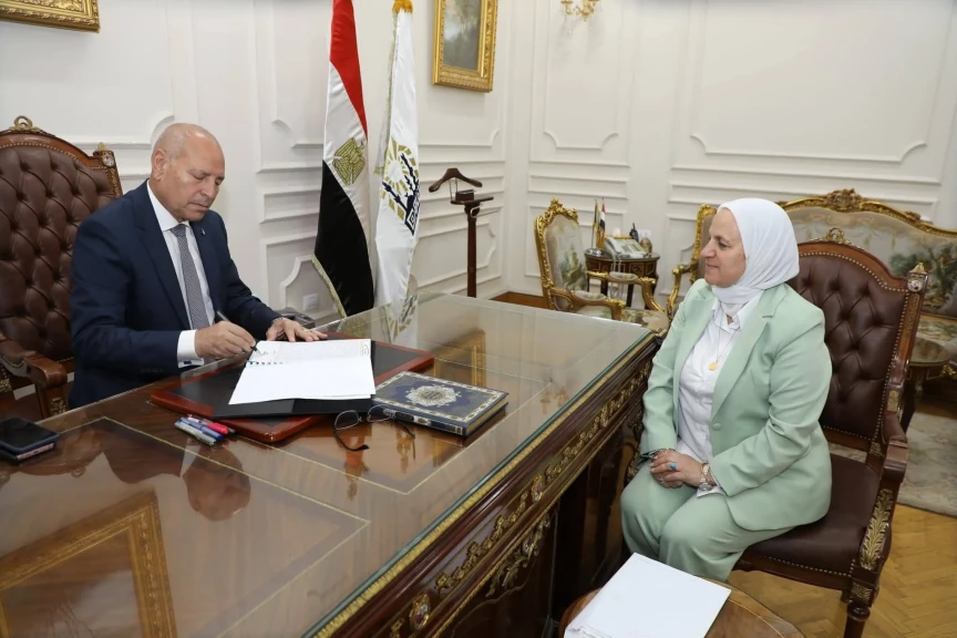 محافظ القاهرة يعتمد نتيجة الفصل الدراسى الثاني للشهادة الاعدادية بنسبة نجاح  ٧٣ %