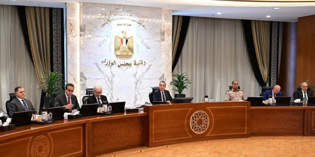 رئيس الوزراء يترأس الاجتماع الأسبوعي للحكومة