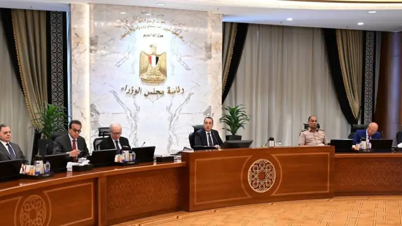 رئيس الوزراء يترأس الاجتماع الأسبوعي للحكومة