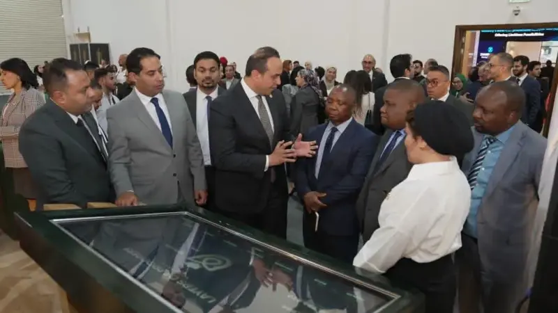 رئيس وزراء صربيا يطلع على التجربة المصرية الرائدة في التغطية الصحية الشاملة
