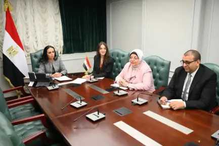 وزيرة التضامن الاجتماعي ووزير التنمية الاجتماعية بمملكة البحرين يبحثان تعزيز سبل التعاون بين الوزارتين