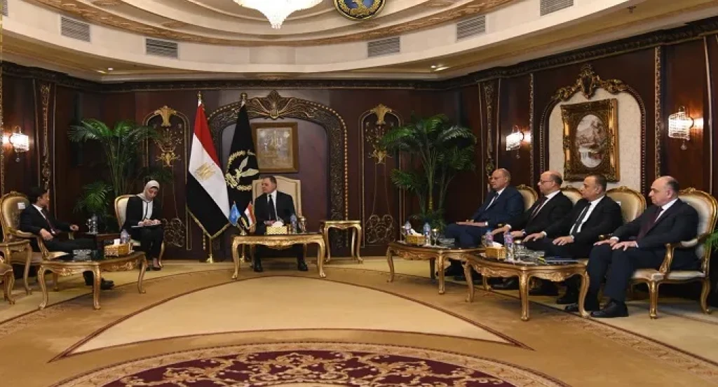 وزير الداخلية يبحث التعاون المشترك مع المستشار الشرطى للأمم المتحدة