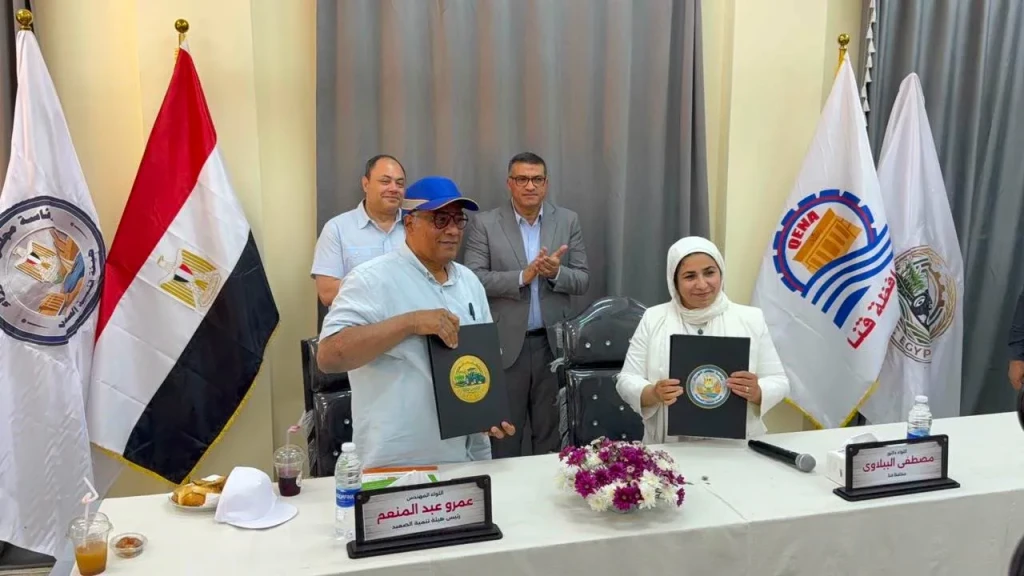 رئيس هيئة تنمية الصعيد ومحافظ قنا يشهدان وضع حجر الأساس لمشروع شتلات قصب السكر
