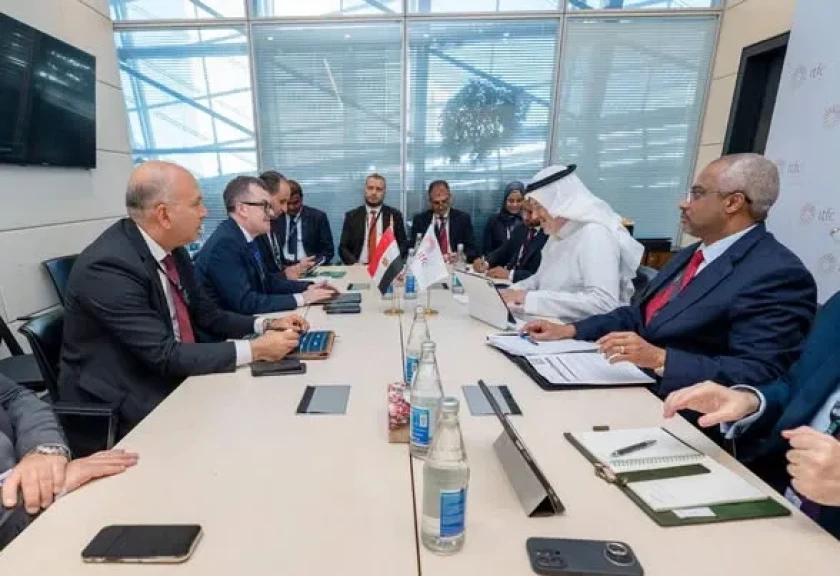 وزير التخطيط والتنمية الاقتصادية يلتقي الرئيس التنفيذي للمؤسسة الدولية الإسلامية لتمويل التجارة لبحث ملفات الشراكة الاستراتيجية