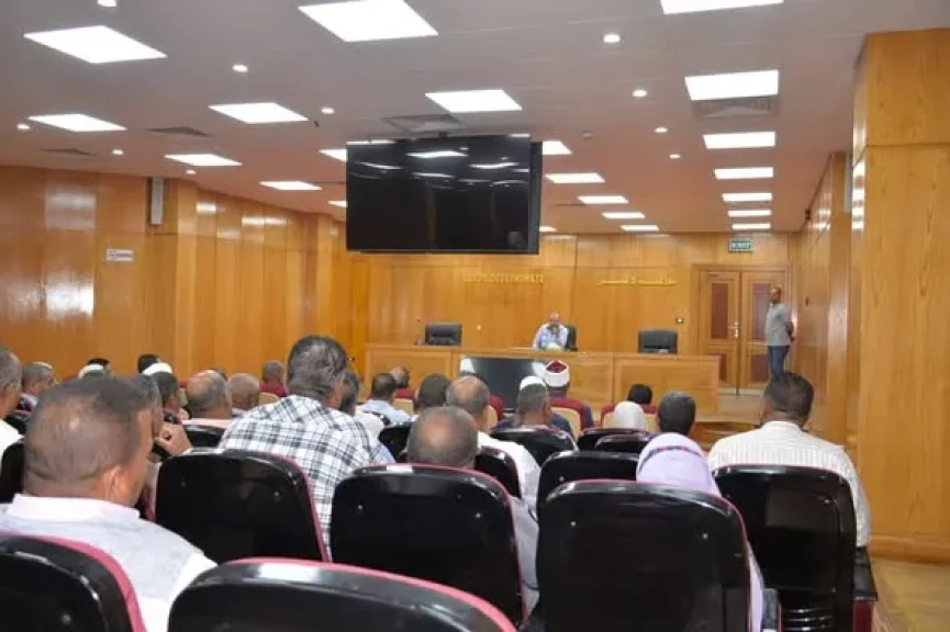سكرتير عام محافظة الأقصر يعقد الاجتماع التنسيقي الثاني استعدادًا للاحتفال باليوم العالمي للتبرع بالدم