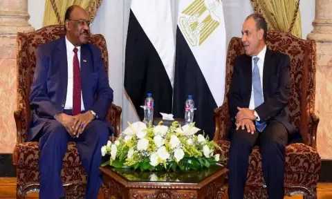 وزير الخارجية يؤكد موقف مصر الثابت الداعم لوحدة السودان وسيادته وسلامة أراضيه