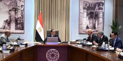 رئيس الوزراء يعقد اجتماعًا مع مسئولي شركة ”سكاتك” النرويجية لاستعراض موقف المشروعات التي تنفذها الشركة في مصر