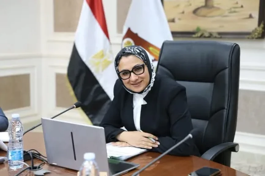 محافظ الوادي الجديد تترأس لجنة اختيار المتقدمين لشغل عدد من الوظائف القيادية بالمحافظة
