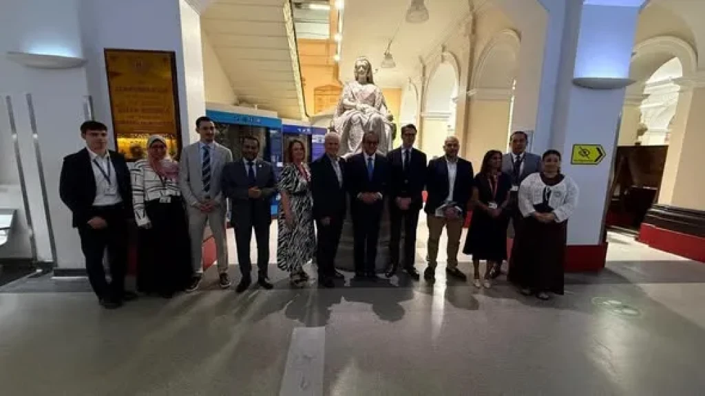 خلال زيارته إلى لندن.. وزير الصحة يبحث مع قيادات مؤسسة Guy’s and St Thomas’ تعزيز التعاون في الطب الدقيق والجينوميات وتطوير مراكز التميز