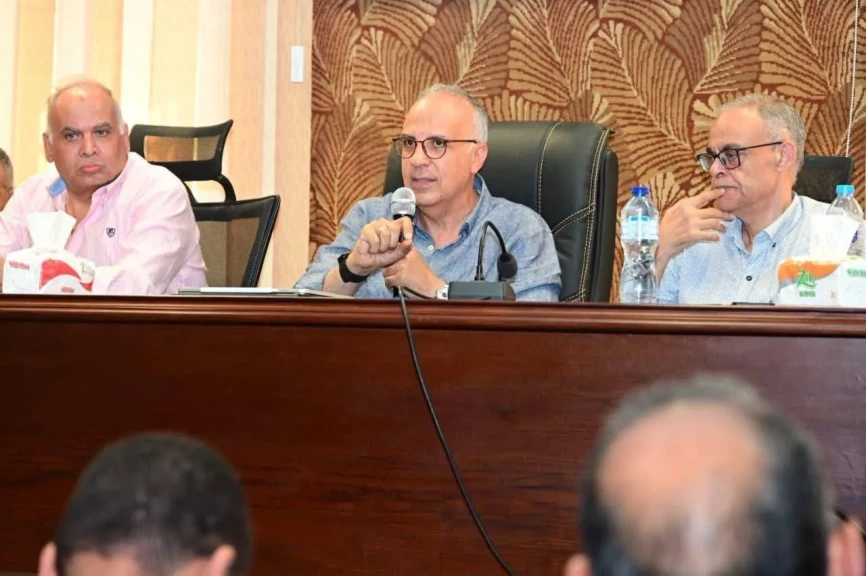 وزير الري يشهد ورشة عمل ”متابعة الموسم الصيفي بأسيوط