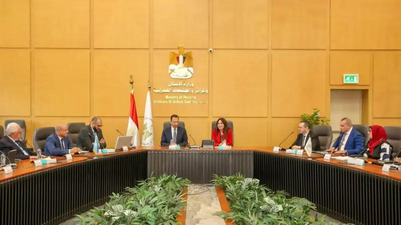 وزيرا الإسكان والاتصالات يتابعان الموقف التنفيذى لإطلاق المرحلة الأولى من منصة تصدير العقار المصري