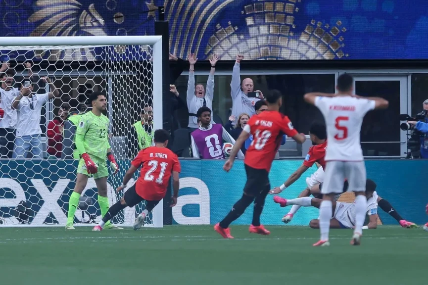 التعادل الإيجابي يسيطر على الشوط الأول بمباراة مصر وإيران بكأس العالم