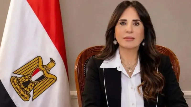 وزيرة الإسكان تتابع موقف تنفيذ مشروعات المبادرة الرئاسية “سكن لكل المصريين” بعدد من المدن الجديدة