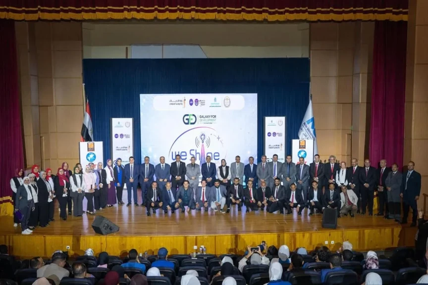 الرئيس التنفيذي للمصرية للاتصالات يكرم أصحاب المشروعات المتميزة بمدارس WE للتكنولوجيا التطبيقية