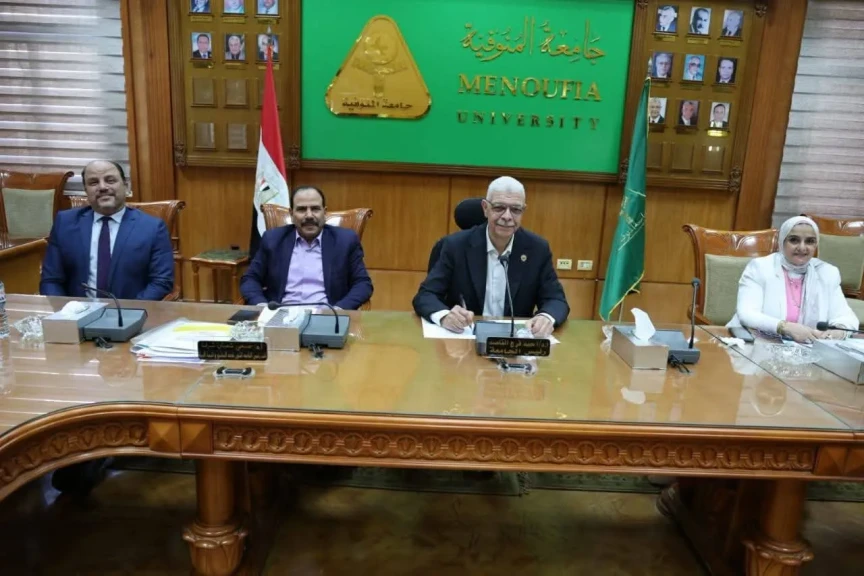 رئيس جامعة المنوفية يترأس اجتماع لجنة الابتكار ويؤكد: الانفتاح الدولي  والنشر العلمي ركائز الريادة خلال المرحلة المقبلة