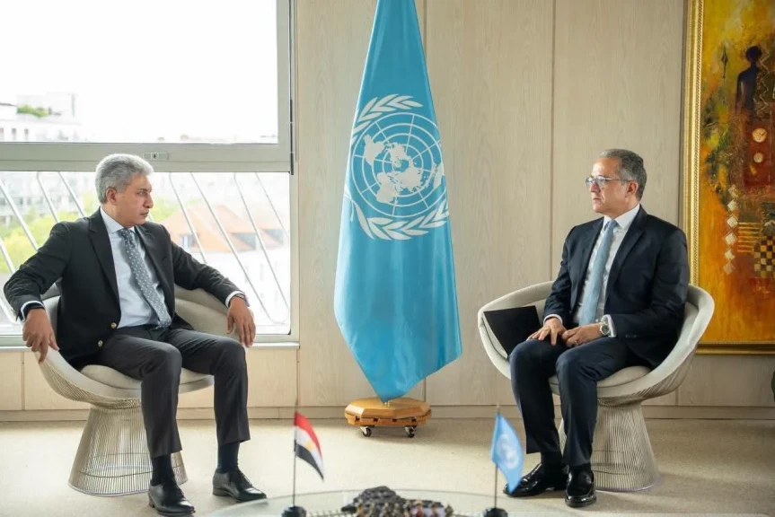 وزير السياحة  يلتقي مدير عام منظمة اليونسكو لبحث تعزيز التعاون المشترك في مجال الحفاظ على التراث الثقافي