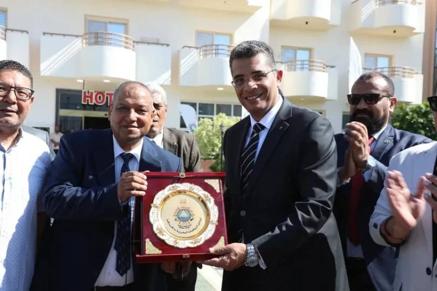 محافظ البحر الأحمر يفتتح أعمال التطوير الشامل بفندق نادي الرياضات البحرية بالغردقة