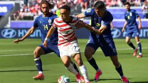 أمريكا تتجاوز البوسنة بهدفين دون رد في دور الـ32 من كأس العالم