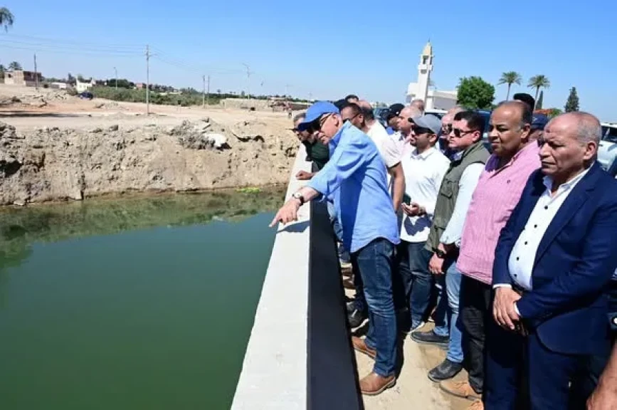 وزير الري يعلن حملة رقابية مشددة على الترع ويوجه بتطبيق القانون بكل حزم ضد المخالفين للحفاظ على المجاري المائية