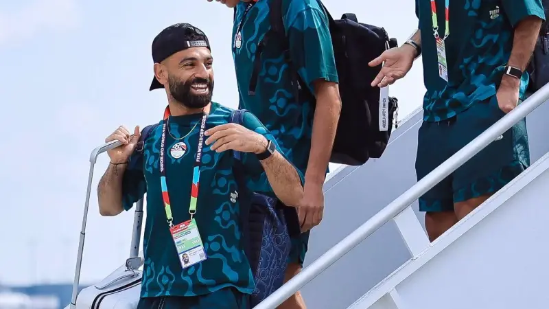 وصول بعثة منتخب مصر إلى أتلانتا استعداداً لمواجهة الأرجنتين-صور