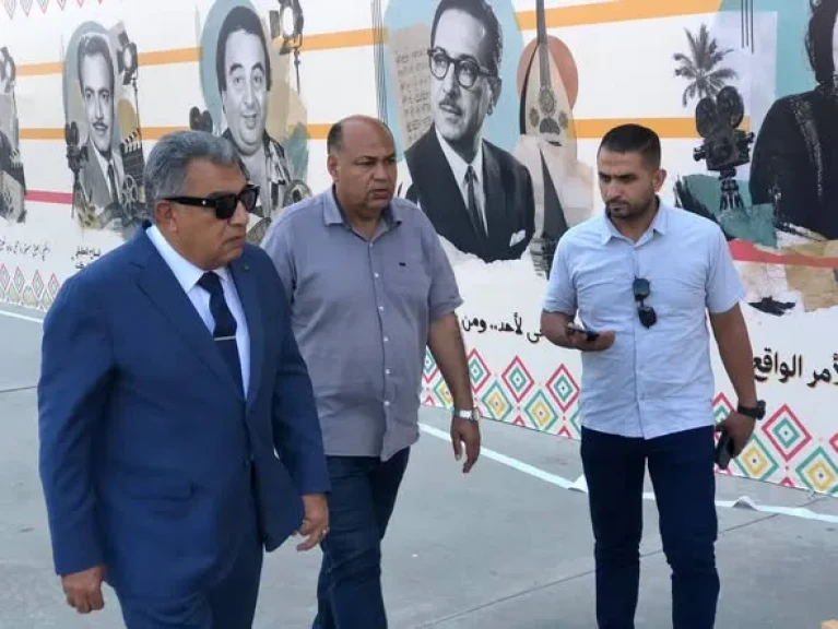 المنصورة تستعد لعرس ثقافي كبير.. محافظ الدقهلية يتفقد استعدادات المحافظة لاستضافة المهرجان القومي للمسرح المصري على الممشى السياحي باالمنصورة