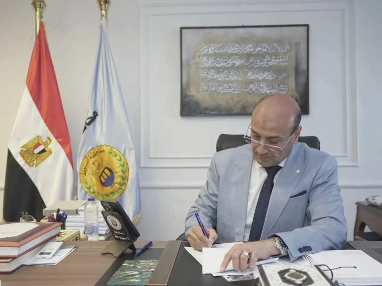 محافظ أسيوط يعتمد تنسيق التعليم الفني 2026-2027