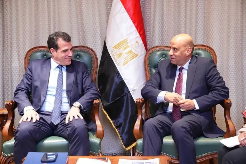 وزير العمل يستقبل وزير الهجرة واللجوء اليوناني ويتفقان على آليات جديدة لتنقل الأيدي العاملة