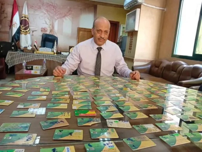 ضربة تموينية جديدة في الغربية.. سقوط المتلاعبين بالدعم وضبط مئات البطاقات التموينية وآلاف السلع قبل وصولها للسوق السوداء