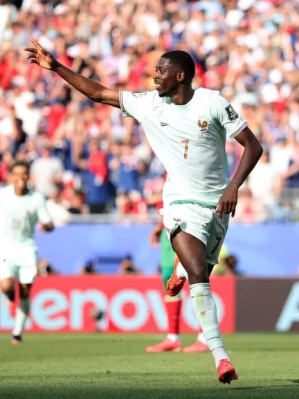 فرنسا تكتسح المغرب بثنائية وتتأهل لنصف نهائي كأس العالم