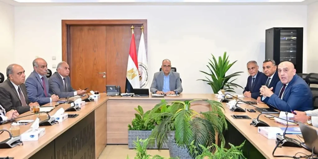 وزير الري يتابع تطوير منظومة عمل الورش التابعة للوزارة
