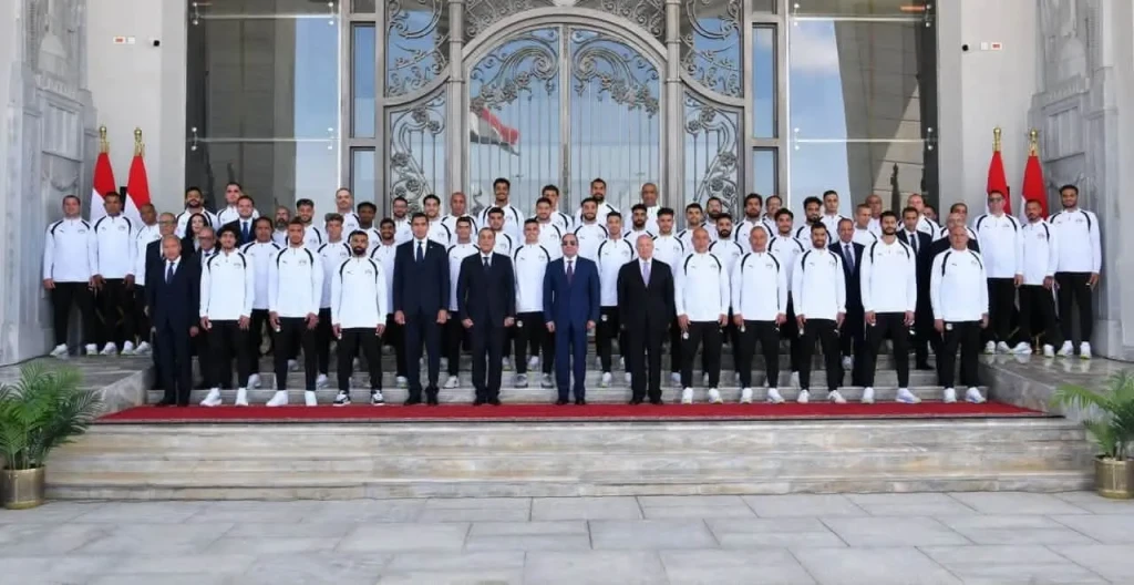 الاتحاد المصري لكرة القدم يتوجه بالشكر والتقدير إلى فخامة الرئيس عبد الفتاح السيسي