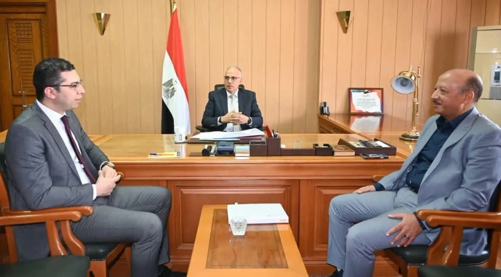 وزير الري يتابع مشروعات التعاون مع دول حوض النيل