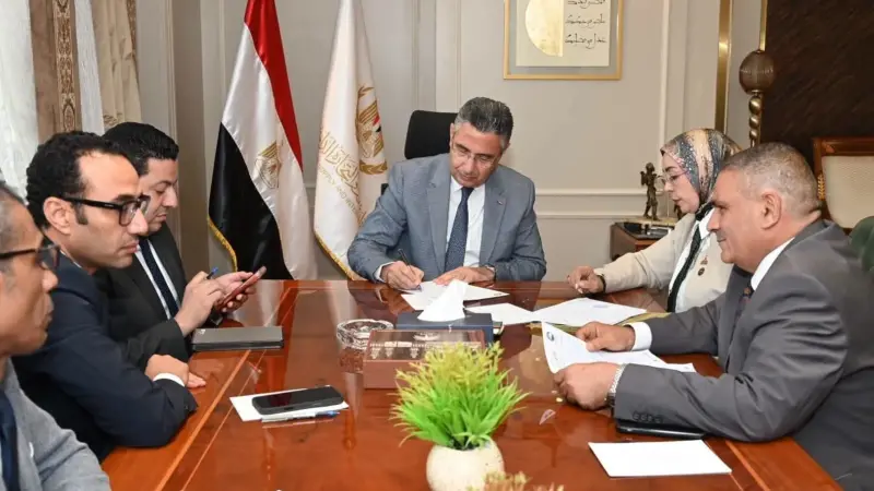وزير التموين  يلتقي بعدد من أعضاء مجلسي النواب والشيوخ
