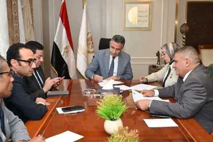 وزير التموين  يلتقي بعدد من أعضاء مجلسي النواب والشيوخ
