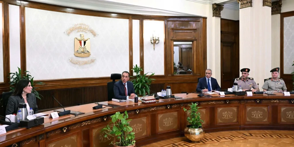 رئيس الوزراء يتابع مستجدات الاستعدادات الجارية لبدء تنفيذ مشروعات المرحلة الثانية من المبادرة الرئاسية ”حياة كريمة”