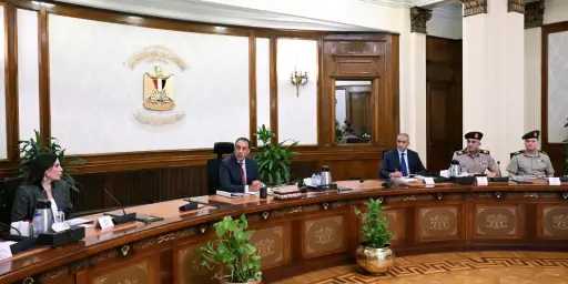 رئيس الوزراء يتابع مستجدات الاستعدادات الجارية لبدء تنفيذ مشروعات المرحلة الثانية من المبادرة الرئاسية ”حياة كريمة”