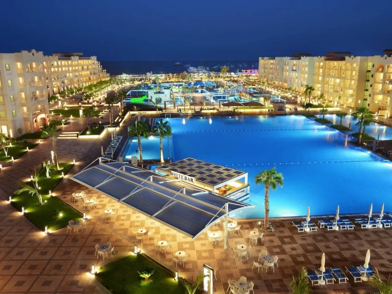 مجموعة بيك الباتروس للفنادق تطلق Capri City أكبر مدينة سياحية متكاملة في سهل حشيش تضم ٦ منتجعات و ٥ آلاف غرفة